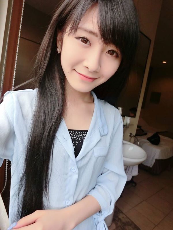 台湾外拍模特陆子玄自拍写真图片