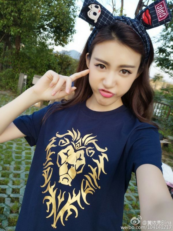 90后 模特黄依灵Elina自拍美图大全