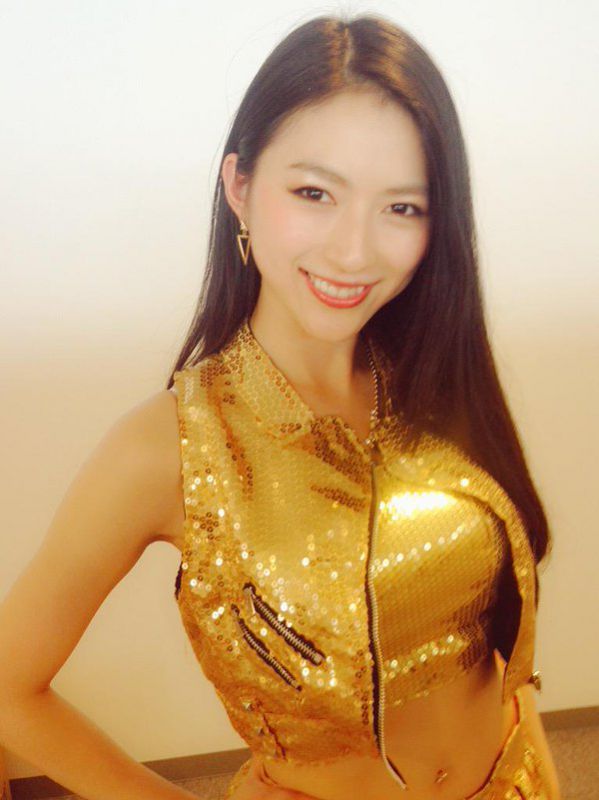 日本广告模特青木由美佳(青木ゆみか)自拍写真图片