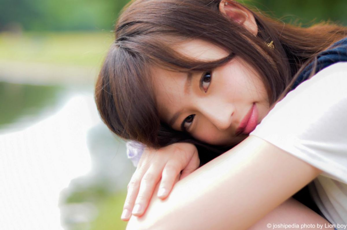日本学生模特中尾有伽清纯甜美写真图片