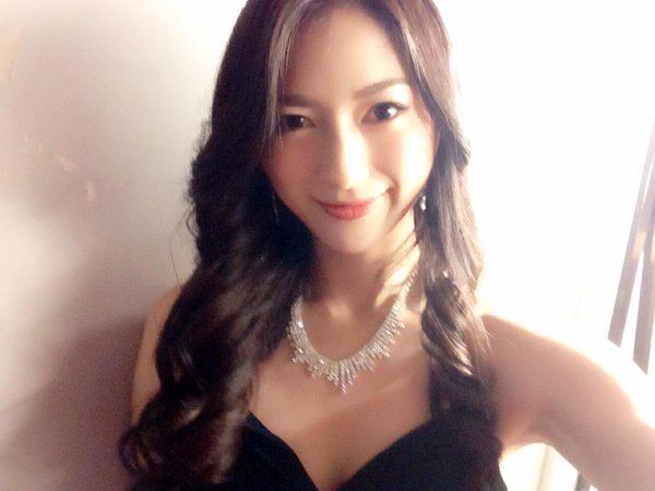 日本广告模特青木由美佳(青木ゆみか)自拍写真图片
