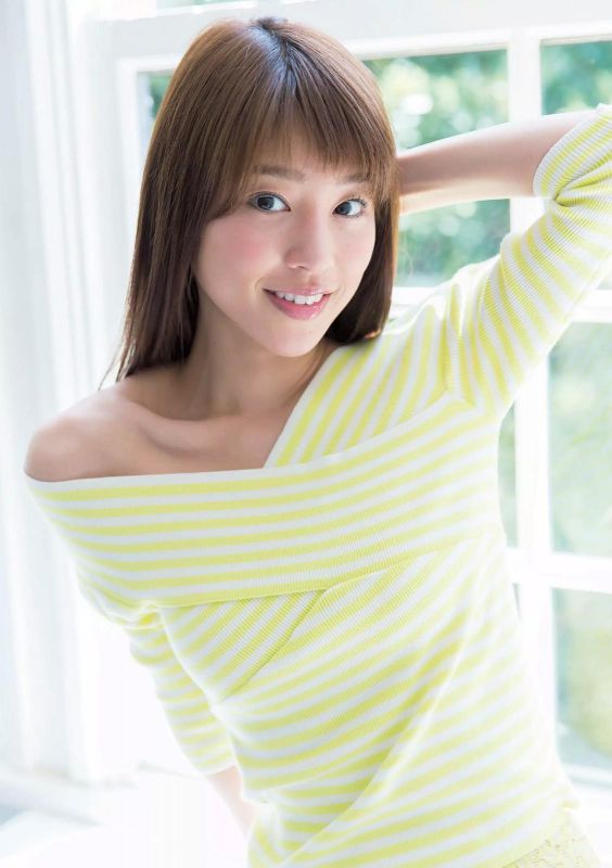 日本美女主播冈副麻希摄影写真图片