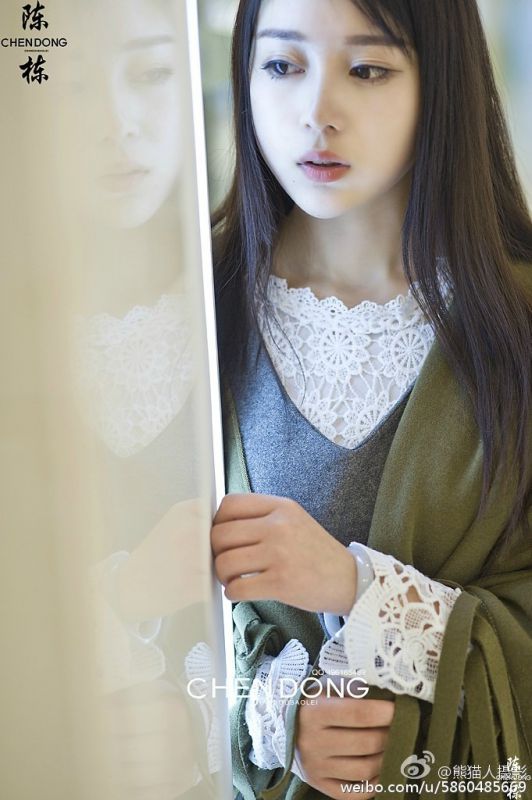 90后美女模特赵小米Kitty摄影写真图片合集
