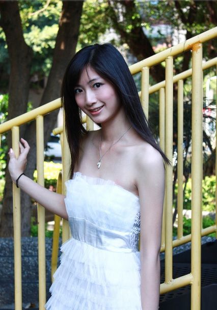 台湾空姐美女蔡涵宜Emily清纯写真图片