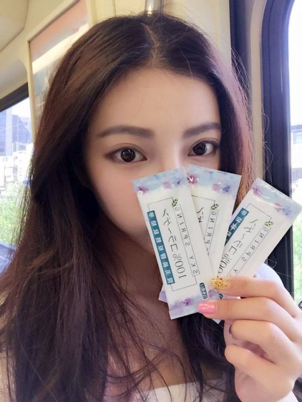 台湾大眼美女陈苡恩自拍写真图片