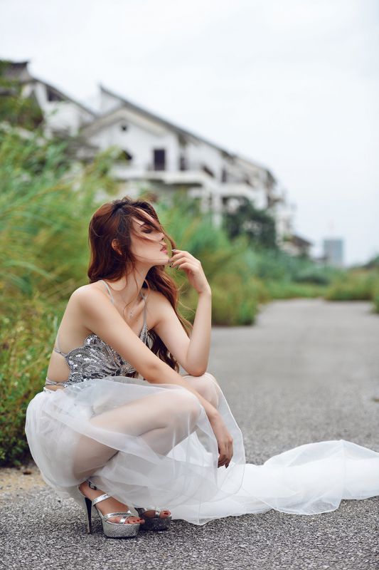 推女神漂亮模特美女周妍希私房性感内衣秀