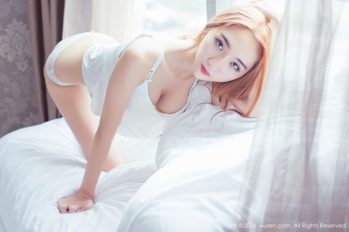 高挑身材美女wuli颜素性感私房照