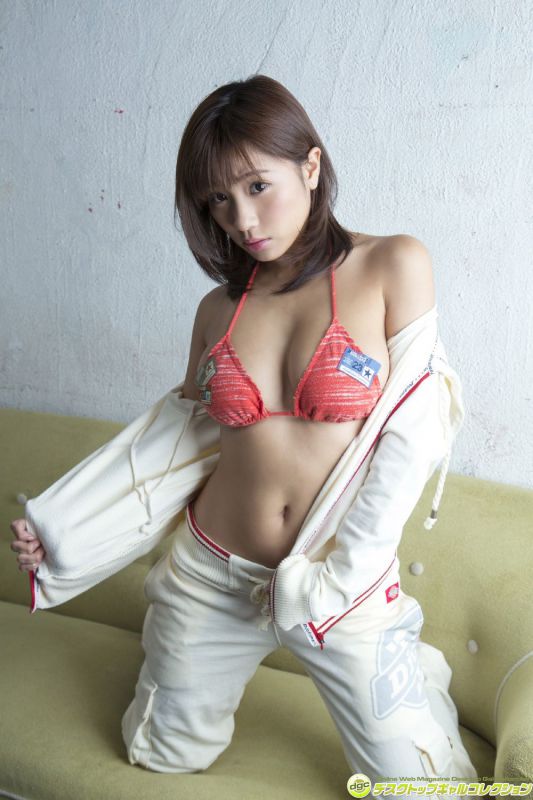 日本90后女模特~月あや比基尼写真图片
