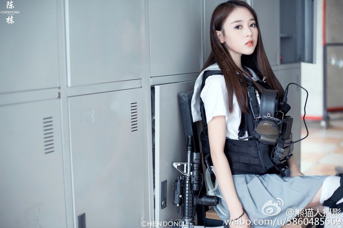 90后美女模特赵小米Kitty摄影写真图片合集