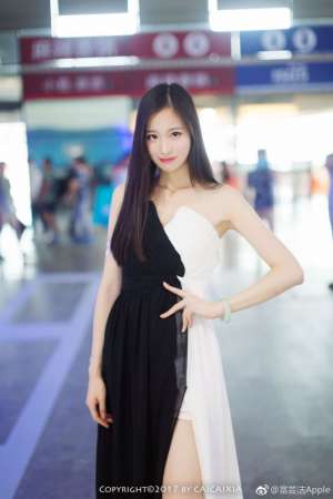 大长腿模特美女富芸洁Apple2017ChinaJoy三七互娱SG
