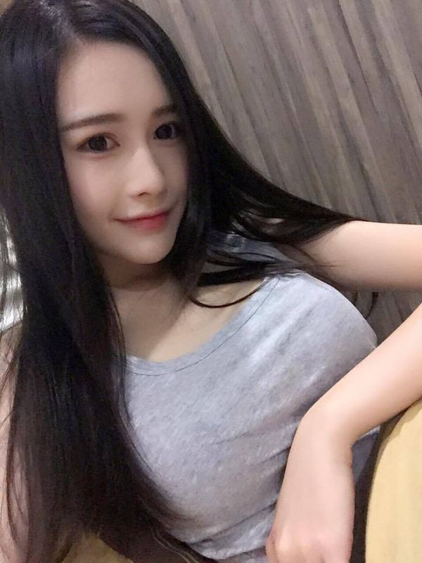 阳光美少女韩小涩(翁依玲)自拍写真图片