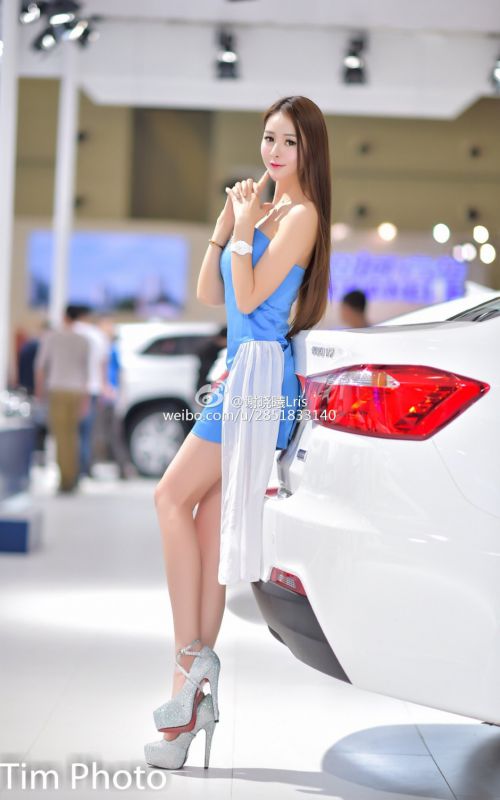 美胸模特谢晓曦Lris私房唯美写真图片