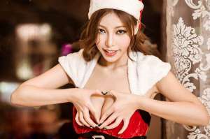 推女神平面模特美女小幸运性感私房照