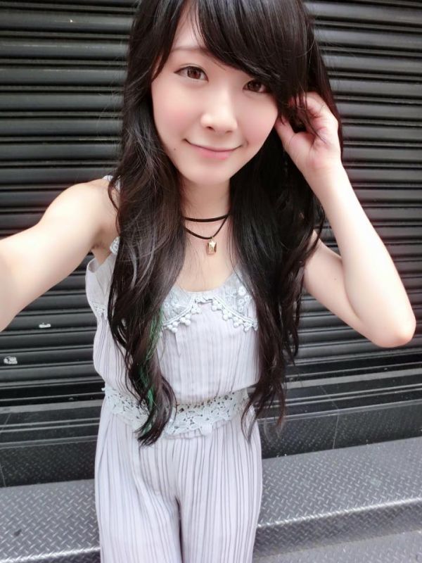 台湾外拍模特陆子玄自拍写真图片