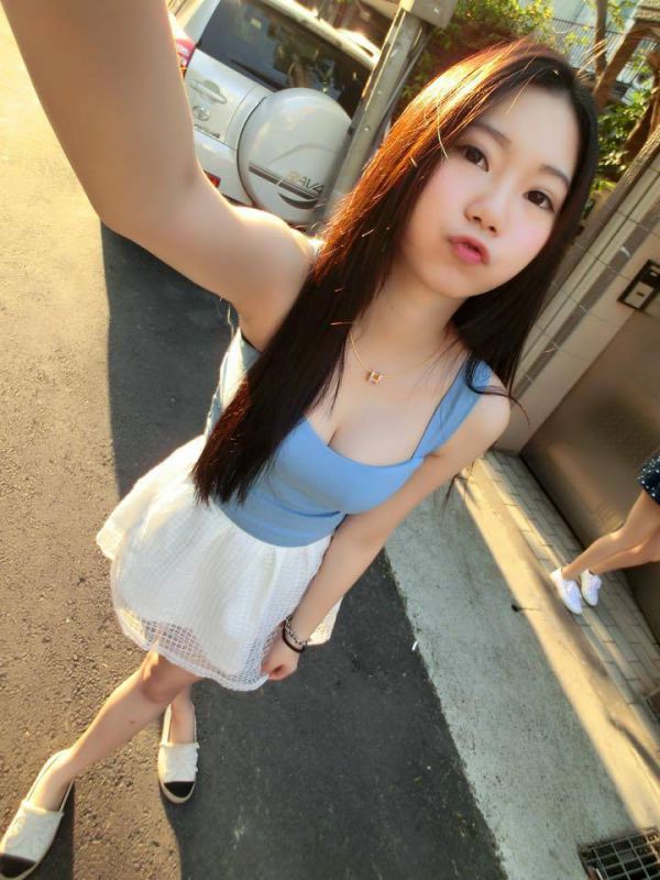 台湾正妹美女杨于娴甜美自拍图片