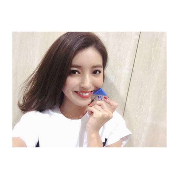 日本人气模特大口智惠美私拍写真图片