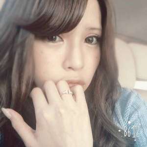 日本美女坂口杏里生活照自拍图片