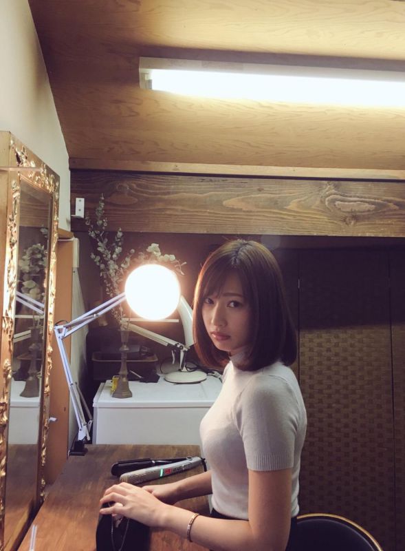 日本学生模特中尾有伽清纯甜美写真图片