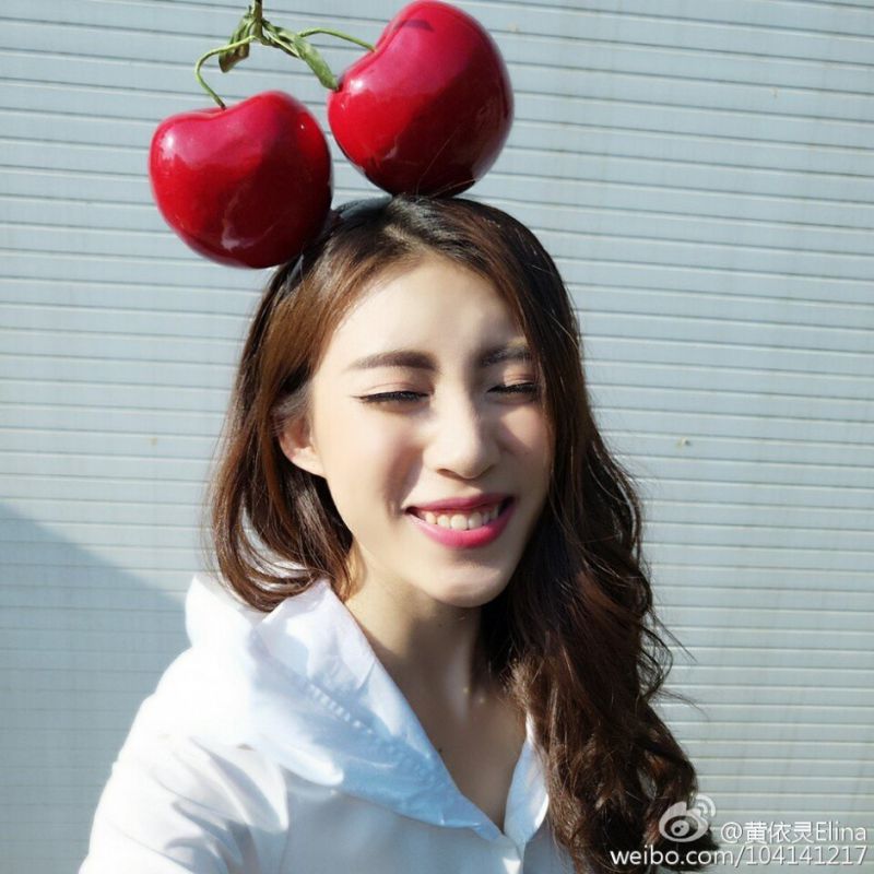 90后 模特黄依灵Elina自拍美图大全