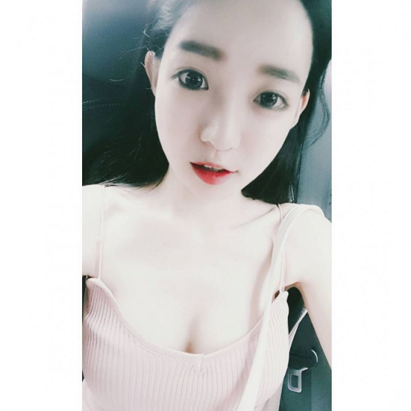 韩国美女组合朴恩率私拍写真图片
