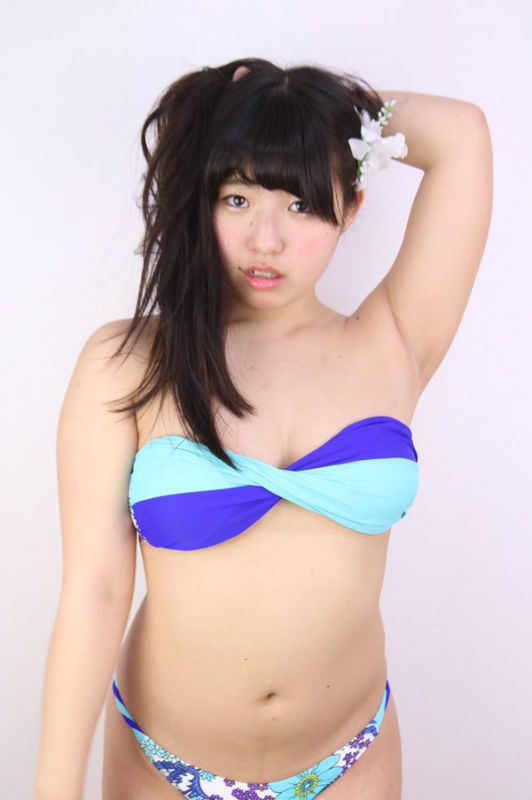 日本比基尼美女森村さき摄影写真图片