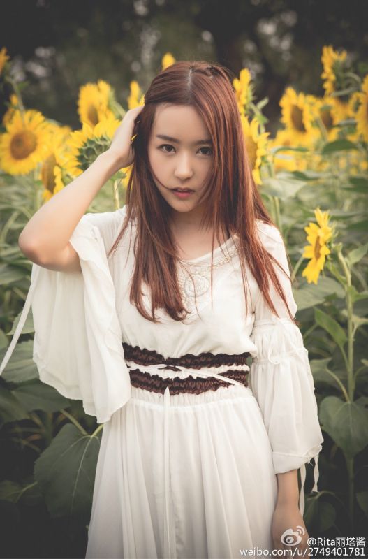 斗鱼美女主播Rita小雨清纯私拍写真