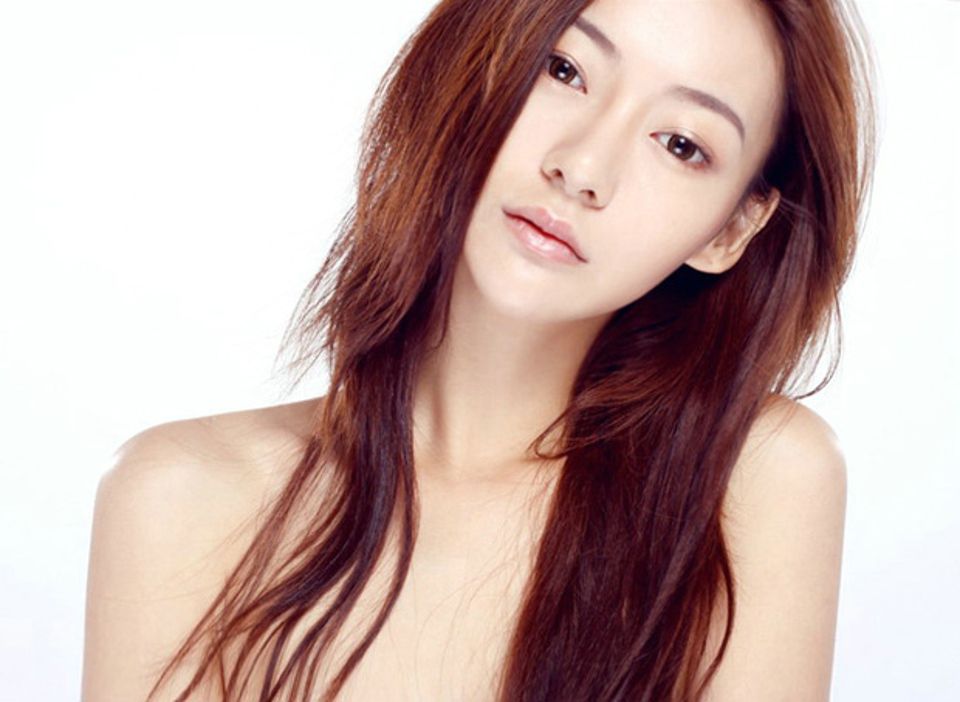美女陈博白色天使优美气质好身材私房图片