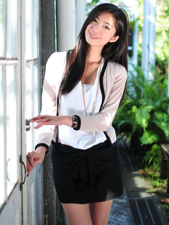 台湾空姐美女蔡涵宜Emily清纯写真图片