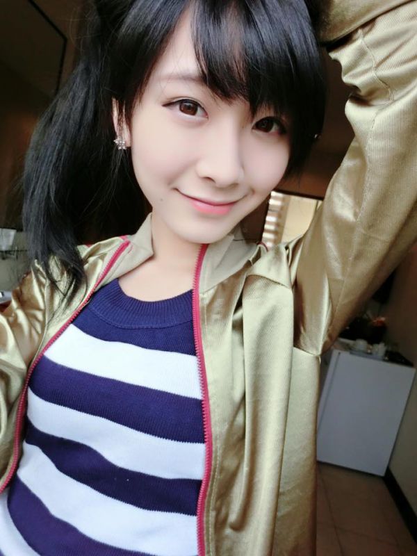 台湾外拍模特陆子玄自拍写真图片