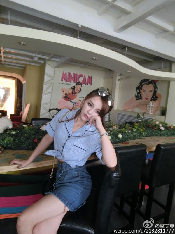 网络红人美女擎天豆私拍图片合辑