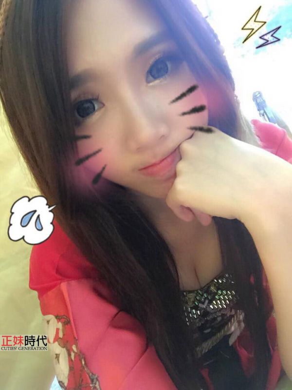 台湾正妹美女黛比Debbie自拍写真图片