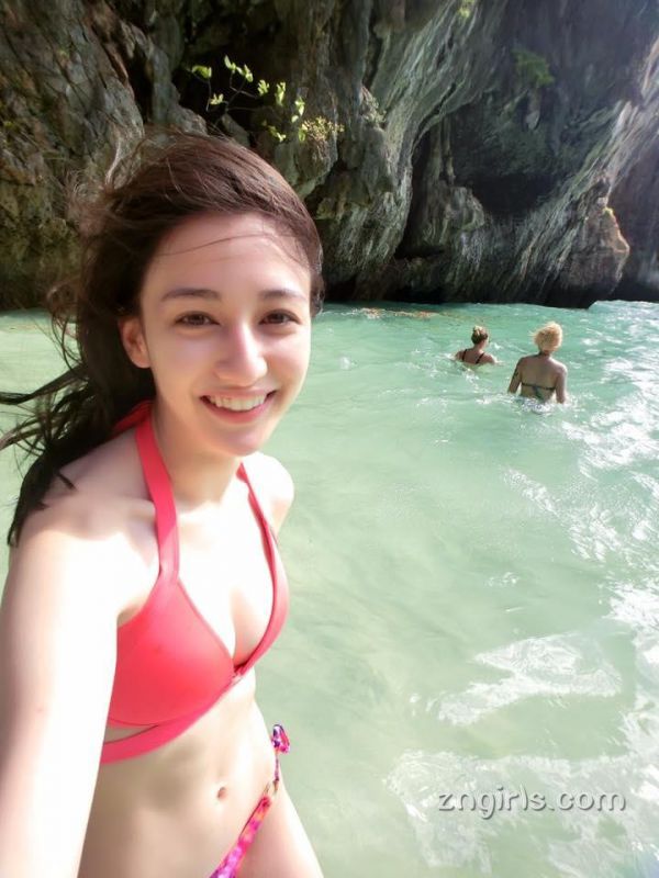 台湾混血美女MEIMEI(INES)自拍图片合辑