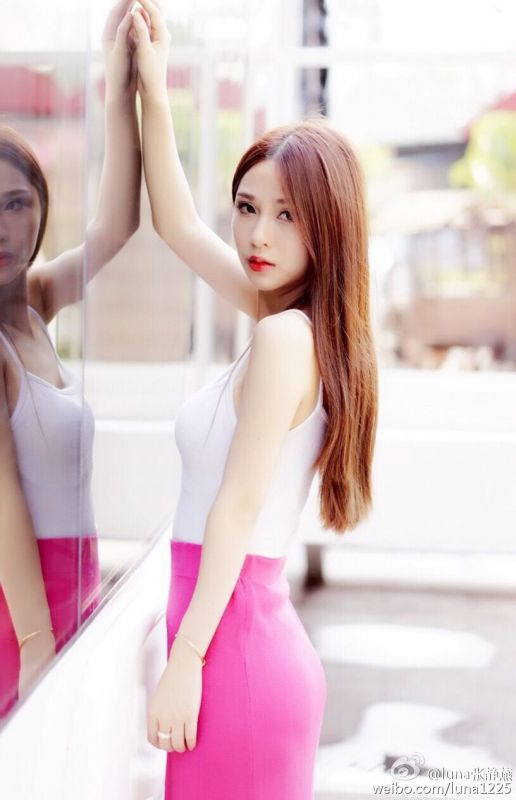 甜美女孩张静燕微博私房写真清纯动人