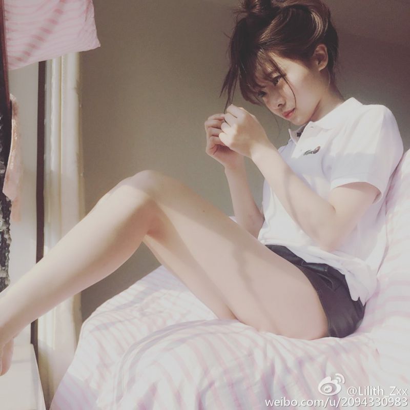 小清新美女Mio莉莉丝唯美写真图片