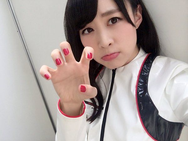 日本美女千仓里菜外拍摄影图片
