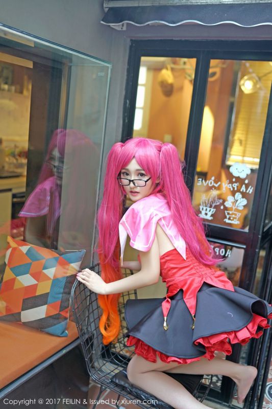 百变少女沈梦瑶私房cosplay写真