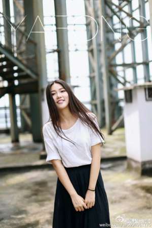 气质美女黛西DaisyBaby微博清纯写真图片