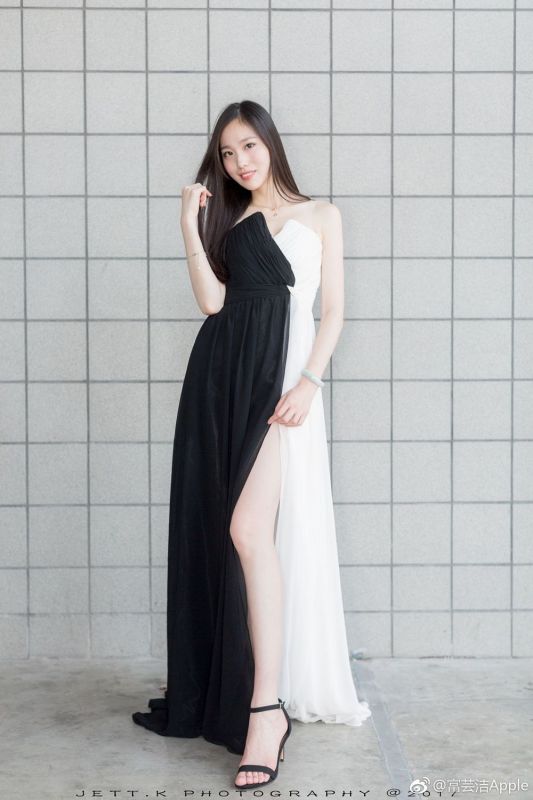 大长腿模特美女富芸洁Apple2017ChinaJoy三七互娱SG