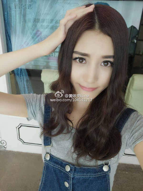 90后 模特黄依灵Elina自拍美图大全