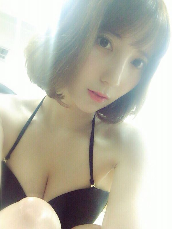 日本短发美女堀みづき气质自拍图片合集