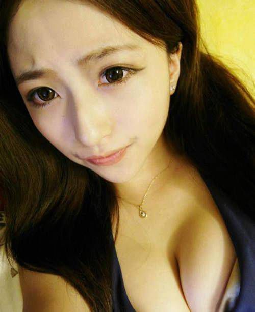 漂亮女模特王筱茜(筱茜)自拍写真图片