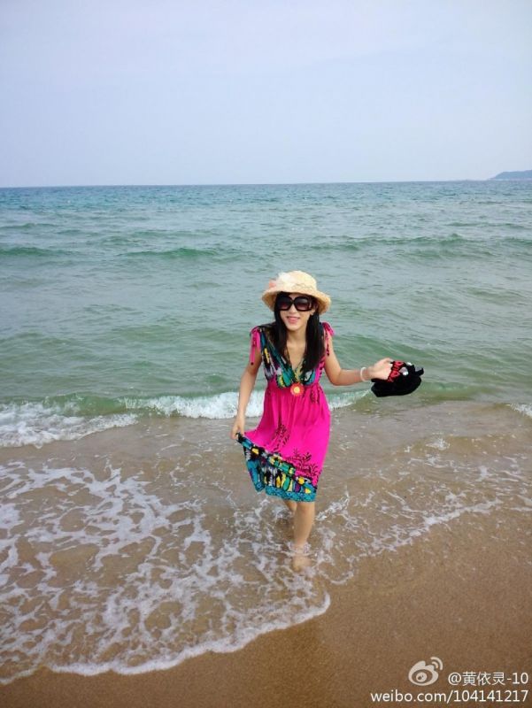 90后 模特黄依灵Elina自拍美图大全