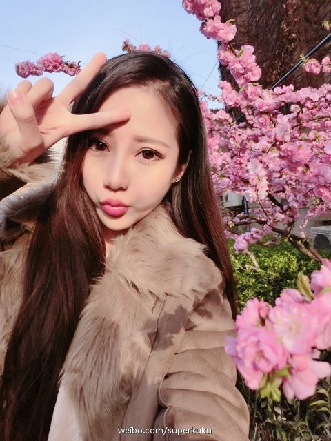 甜美系女生洪毓Kuku自拍写真图片