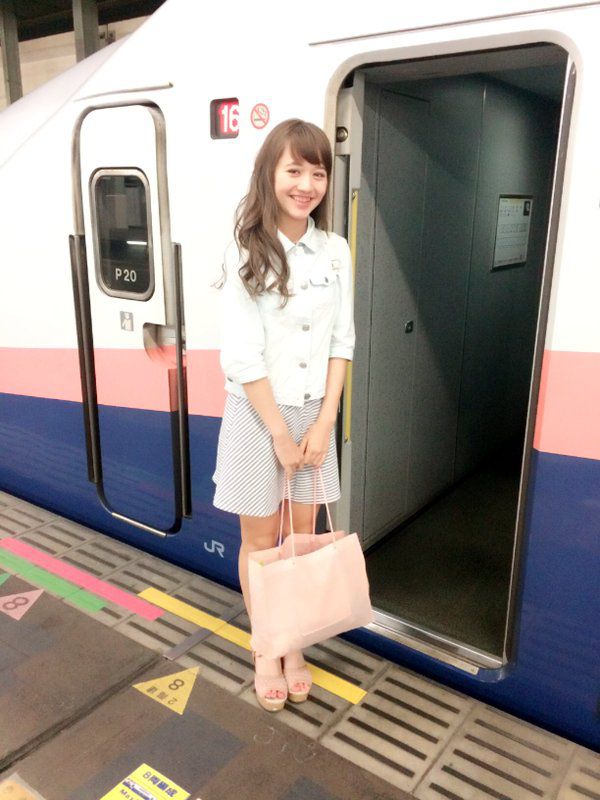 日本13岁混血模特木村ユリヤ摄影写真图片