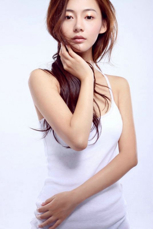 美女陈博白色天使优美气质好身材私房图片