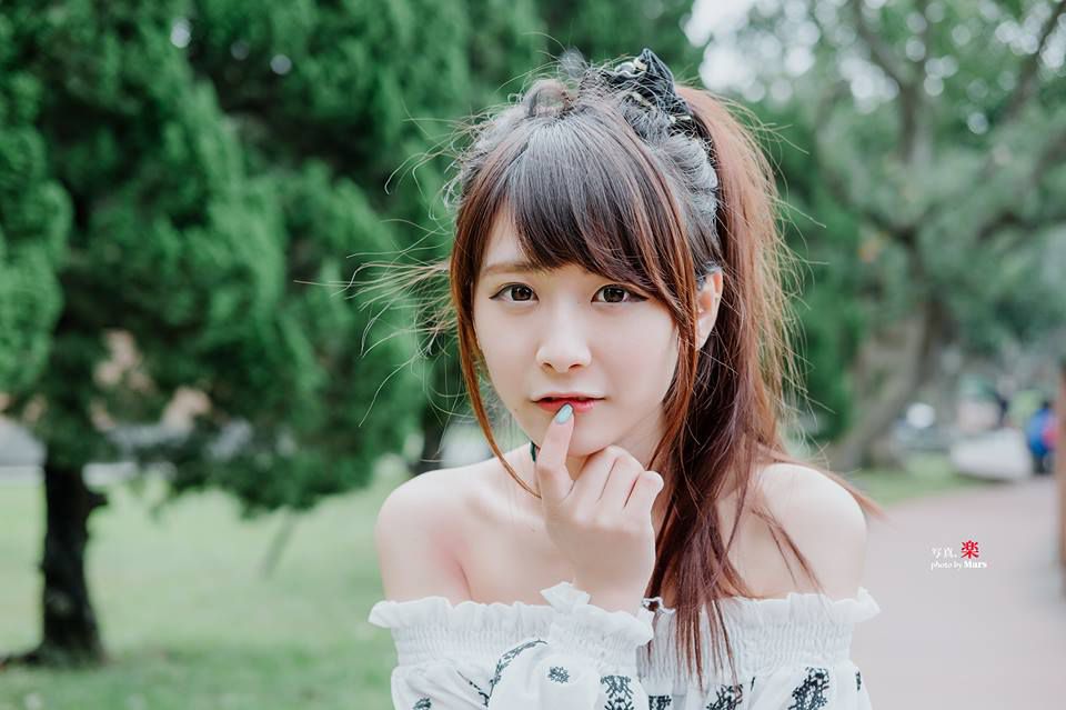 台湾外拍模特陆子玄自拍写真图片