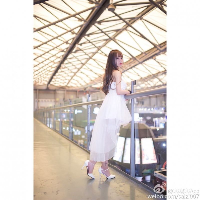 90后漂亮美眉塞塞塞Ace私拍美图大全
