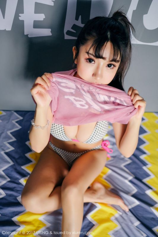 萝莉美女晓茜sunny私房比基尼写真