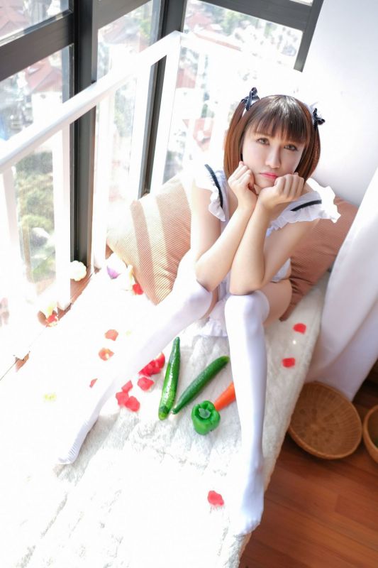 女仆装制服诱惑傲娇萌萌明艳照人番茄黄瓜福利图片