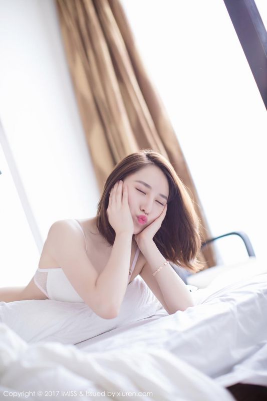 爱蜜社女神刘奕宁内衣性感写真